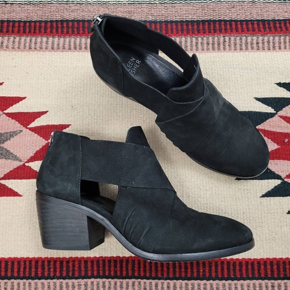 Eileen Fisher Walt Crossover Cut Out Leather Bootie Sz 7.5 Black Back Zip EUC
